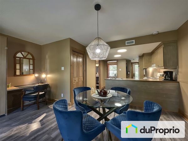 Apartment - 844 rue Coupal, Mont-Tremblant (St-Jovite) for sale