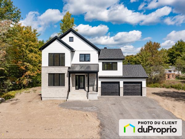 363 rue John-Ryan, St-Colomban for sale