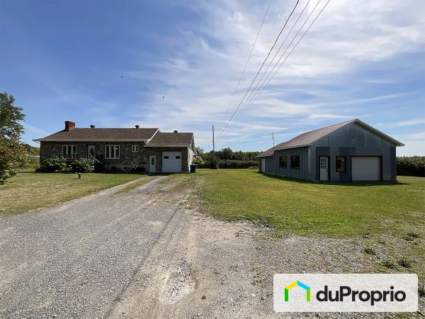 355, route 221, Lacolle à vendre