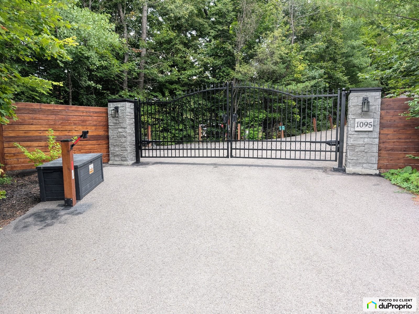 1095 Rue Du Nomade — photo 3