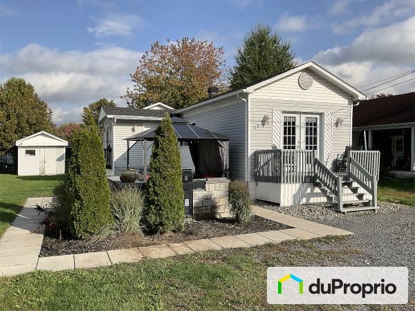 28-1633 rue Principale, Granby for sale