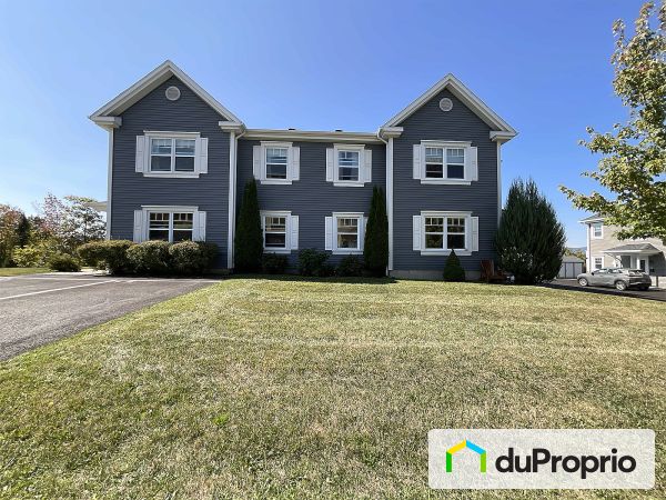 741 rue Saint-Alphonse Sud, Magog for sale