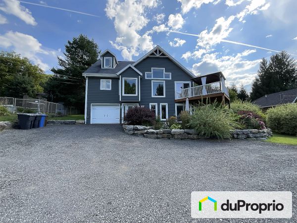 2067-2069, chemin des Ancêtres, Ste-Adèle for sale