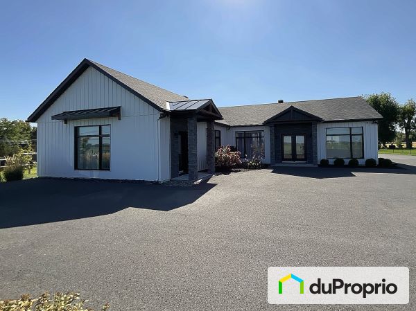 747 rue Labonté, Calixa-Lavallee for sale