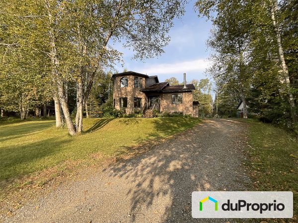 40 chemin Galipeau, Mont-Tremblant (St-Jovite) for sale