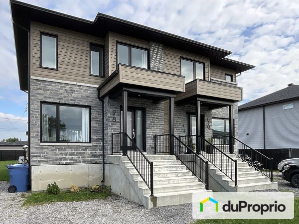 98, rue du Quai, St-Louis-De-Gonzague à vendre