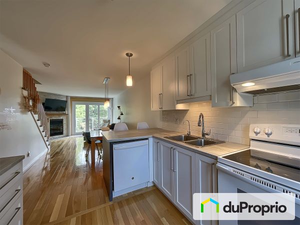 Kitchen - 2085 rue Desjardins, Magog for sale