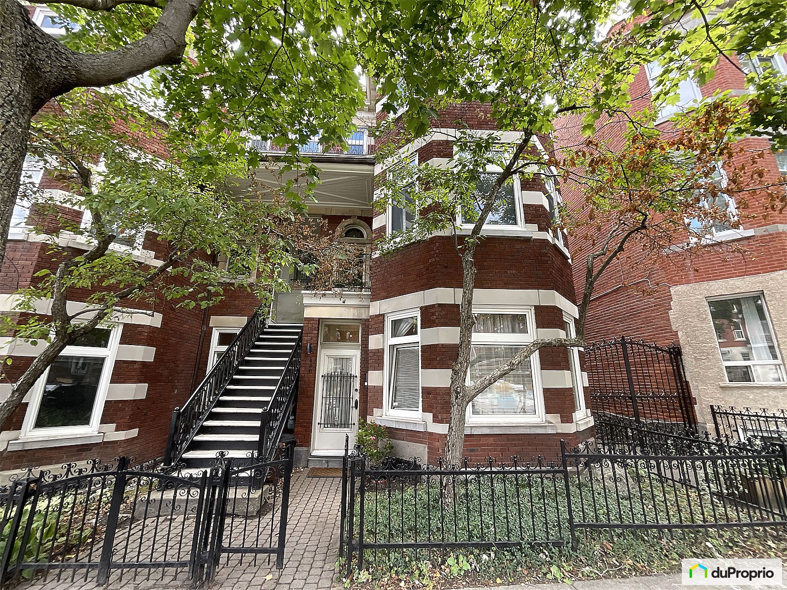 406 Boulevard Saint Joseph Oue — photo 1