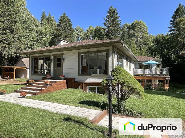 895, rue Osias, Val-David à vendre