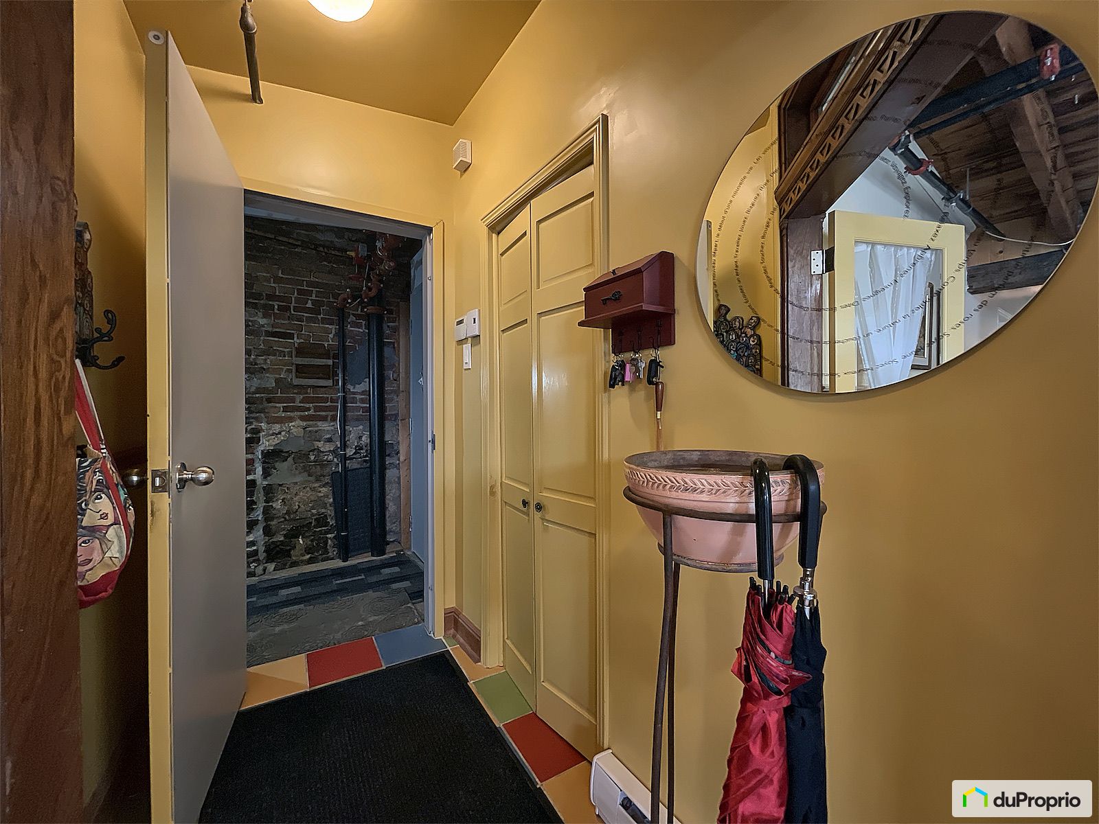 50 Cote Du Palais — photo 3