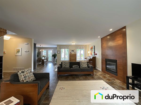 Living Room - 351 rue Maurice-St-Louis, Gatineau (Aylmer) for sale
