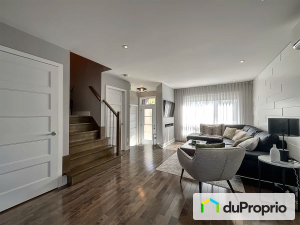 3877 rue Émiliana-Brosseau, Longueuil (St-Hubert) for sale