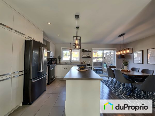 Kitchen - 3877 rue Émiliana-Brosseau, Longueuil (St-Hubert) for sale