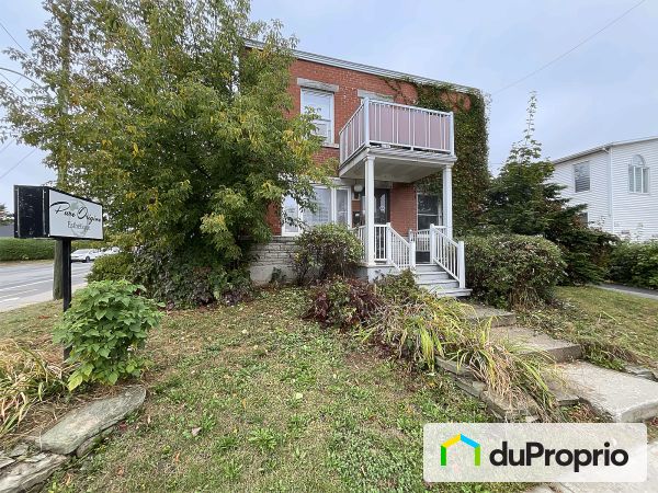 324 rue Robinson Sud, Granby for sale