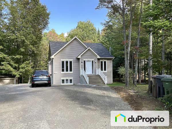 125-127, rue de l&#39;Harmonie, St-Sauveur for sale