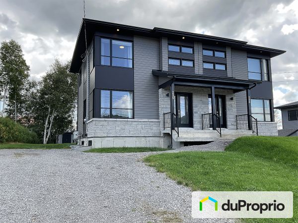 210 rue du Châtelet, Château-Richer for sale