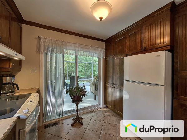 185 chemin Lapointe, Bromont for sale