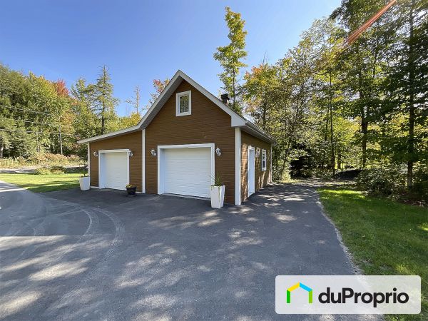 185, chemin Lapointe, Bromont à vendre