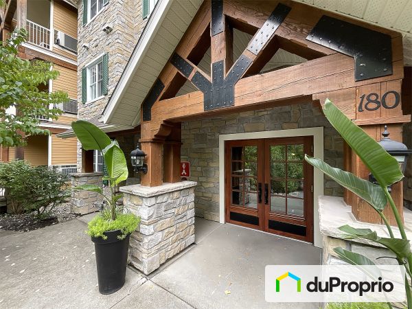 303-180 rue du Cercle-des-Cantons, Bromont for sale