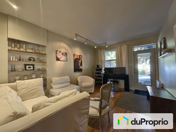 Salon - 4262, avenue des Érables, Le Plateau-Mont-Royal à vendre