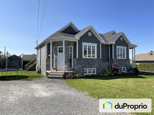 782 170e Rue, St-Georges for sale