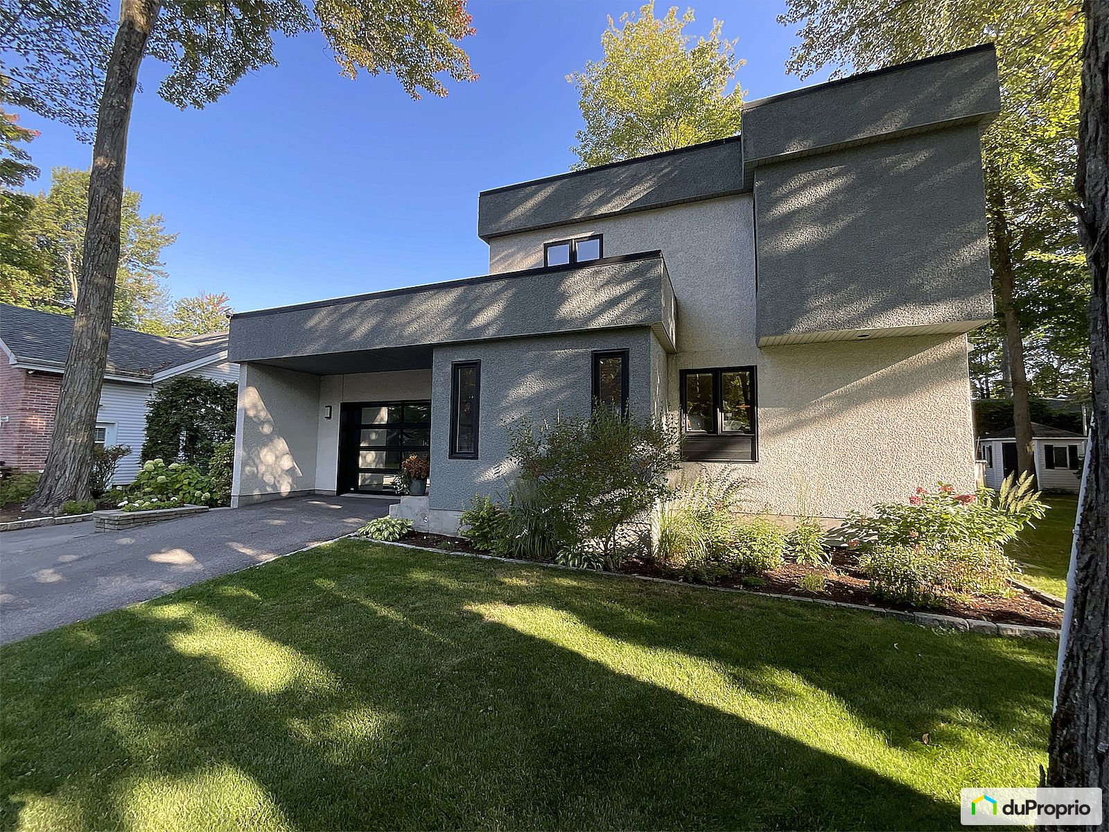 8515 Rue Des Tilleuls — photo 3
