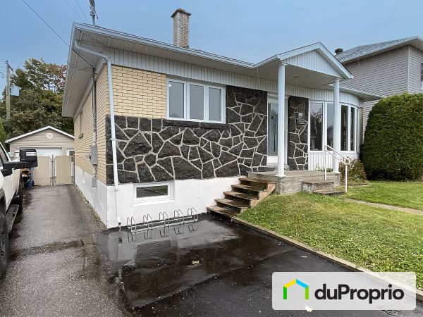 1035 rue Levasseur, Alma for sale