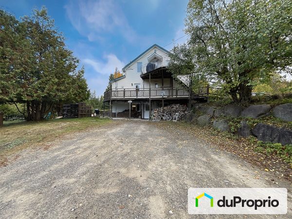 3559-3561-3563 1er rang de Doncaster, Val-David for sale