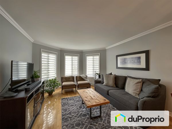 Living Room - 10 rue de la Cascade, St-Basile-Le-Grand for sale