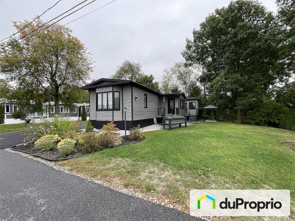 184, rue des Pinsons, Venise-En-Quebec à vendre