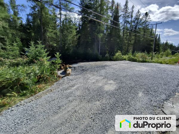  chemin Sainte-Lucie, Ste-Lucie-Des-Laurentides for sale