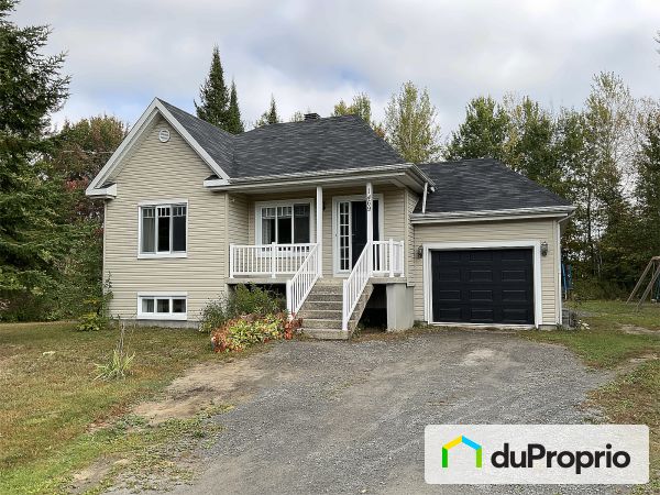 1469, place de Versailles, Ste-Julienne à vendre