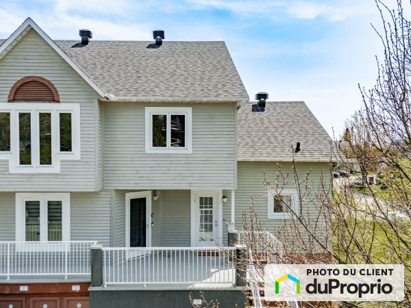 524-126 rue Desjardins, Magog for sale