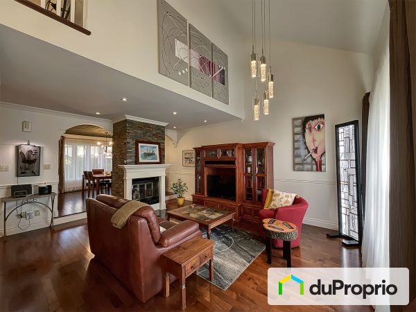 Salon - 188, rue Jean-Talon, Boucherville à vendre