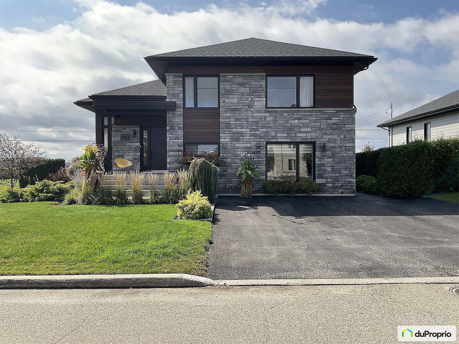 651 Rue Gregoire — photo 1