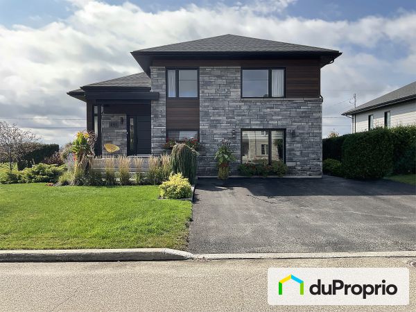 651, rue Grégoire, Berthierville à vendre