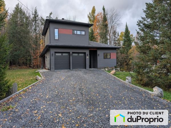 25 rue Harvey, Lac-Brome (Knowlton) for sale