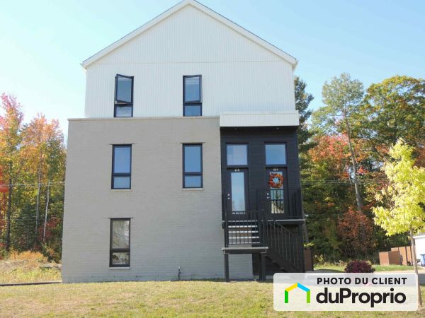 Buildings - 619 rue Tex Lecor, St-Jérôme (Bellefeuille) for sale