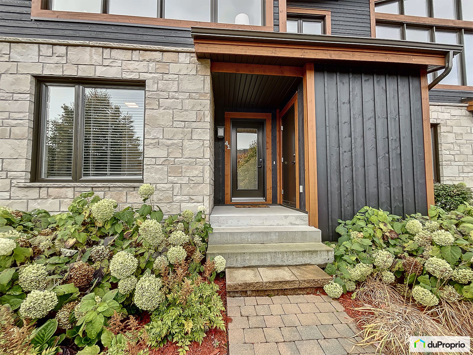 41 Rue De La Traverse — photo 2