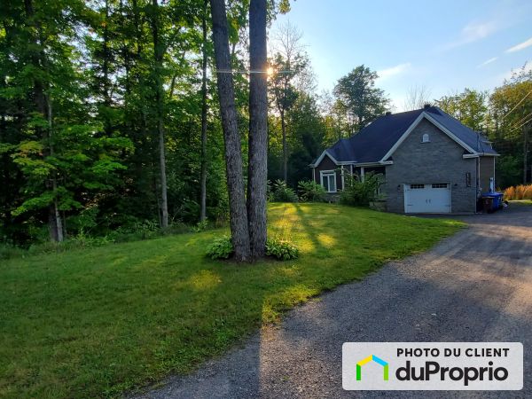 111-111A, rue des Bécasseaux, St-Colomban for sale