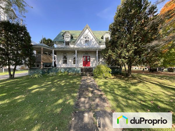 27 rue Principale, La Visitation-De-Yamaska for sale