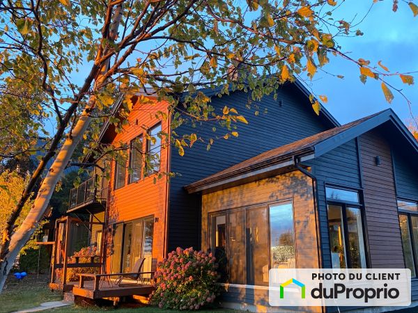 717 chemin sur-le-Lac, St-Henri-De-Taillon for sale