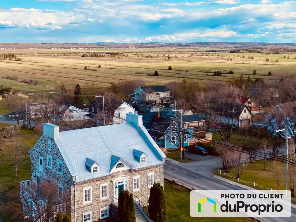 Vue aérienne - 455, rue de l&#39;Église, Cacouna à vendre