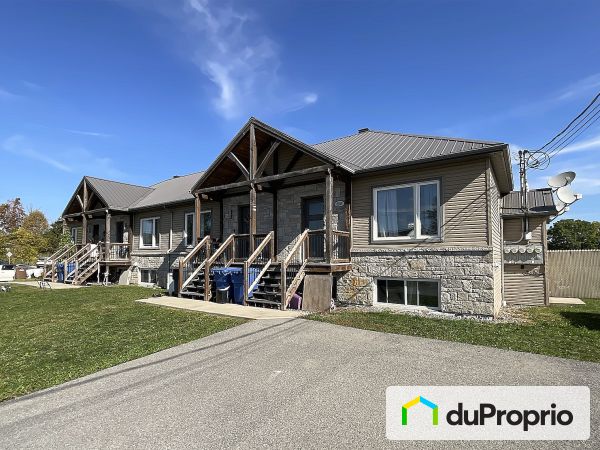 2059, rue de la Ferme, Ste-Clotilde-De-Chateauguay à vendre