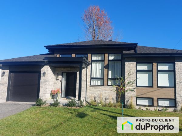 46 rue du Saint-Émilion, Brownsburg-Chatham for sale