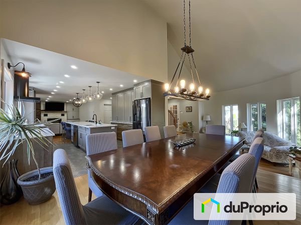 381 rue Bergeron, Godmanchester for sale