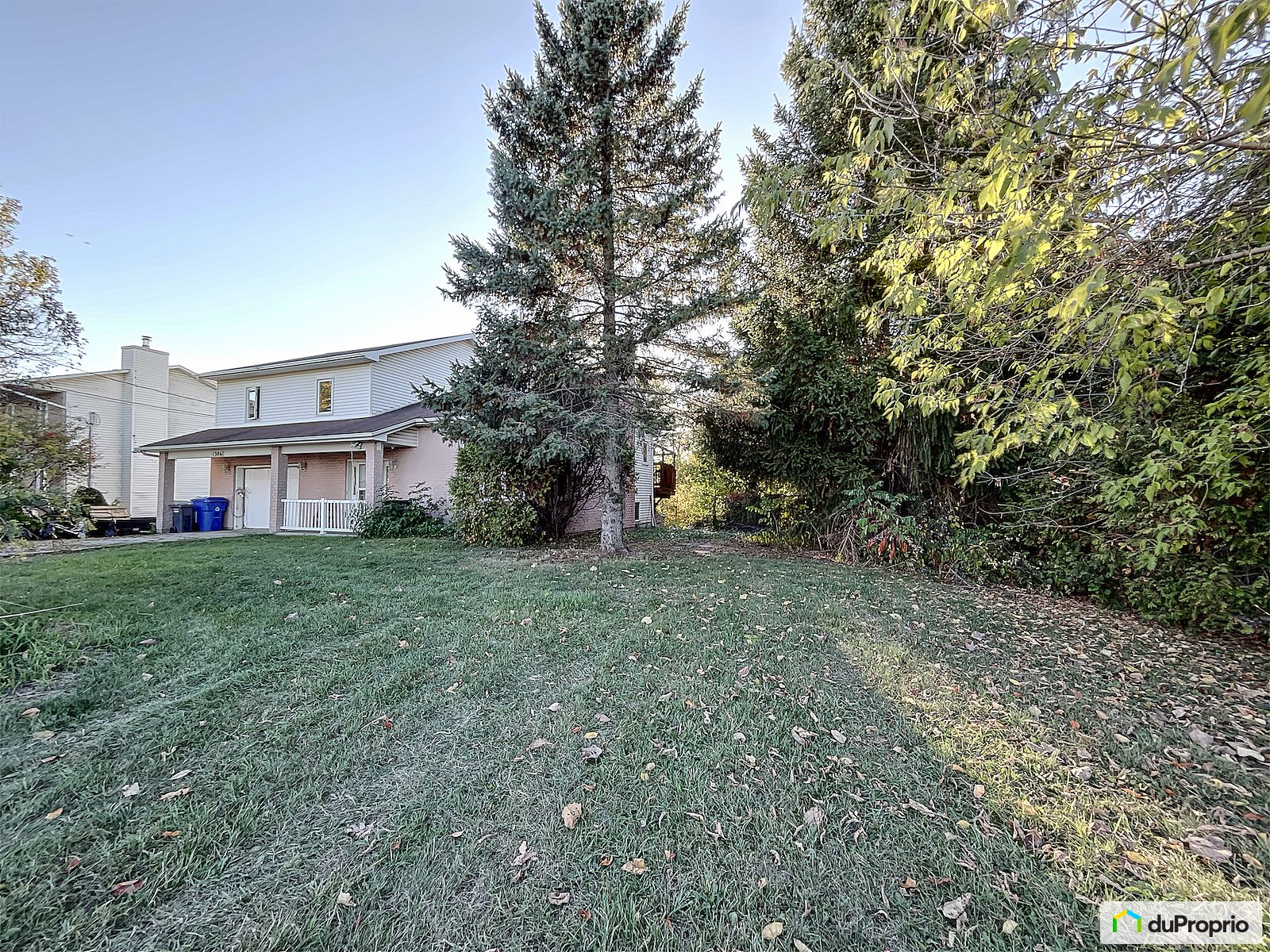 1386 Rue Des Laurentides — photo 3