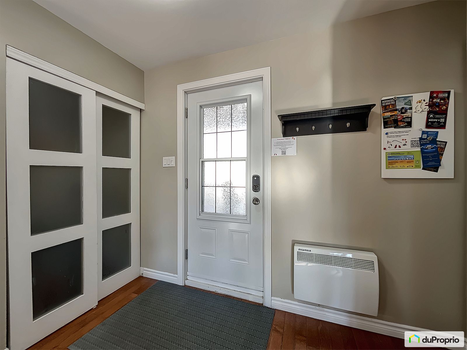 335 200 Rue Au Pied Du Mont — photo 3