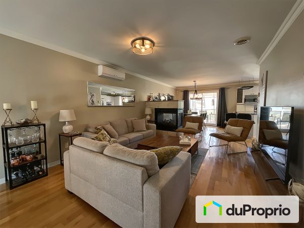 Salon / Salle à manger - 1288, boulevard Jolibourg, Ste-Dorothée à vendre