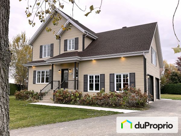 320 rue Bergeron, St-Celestin for sale